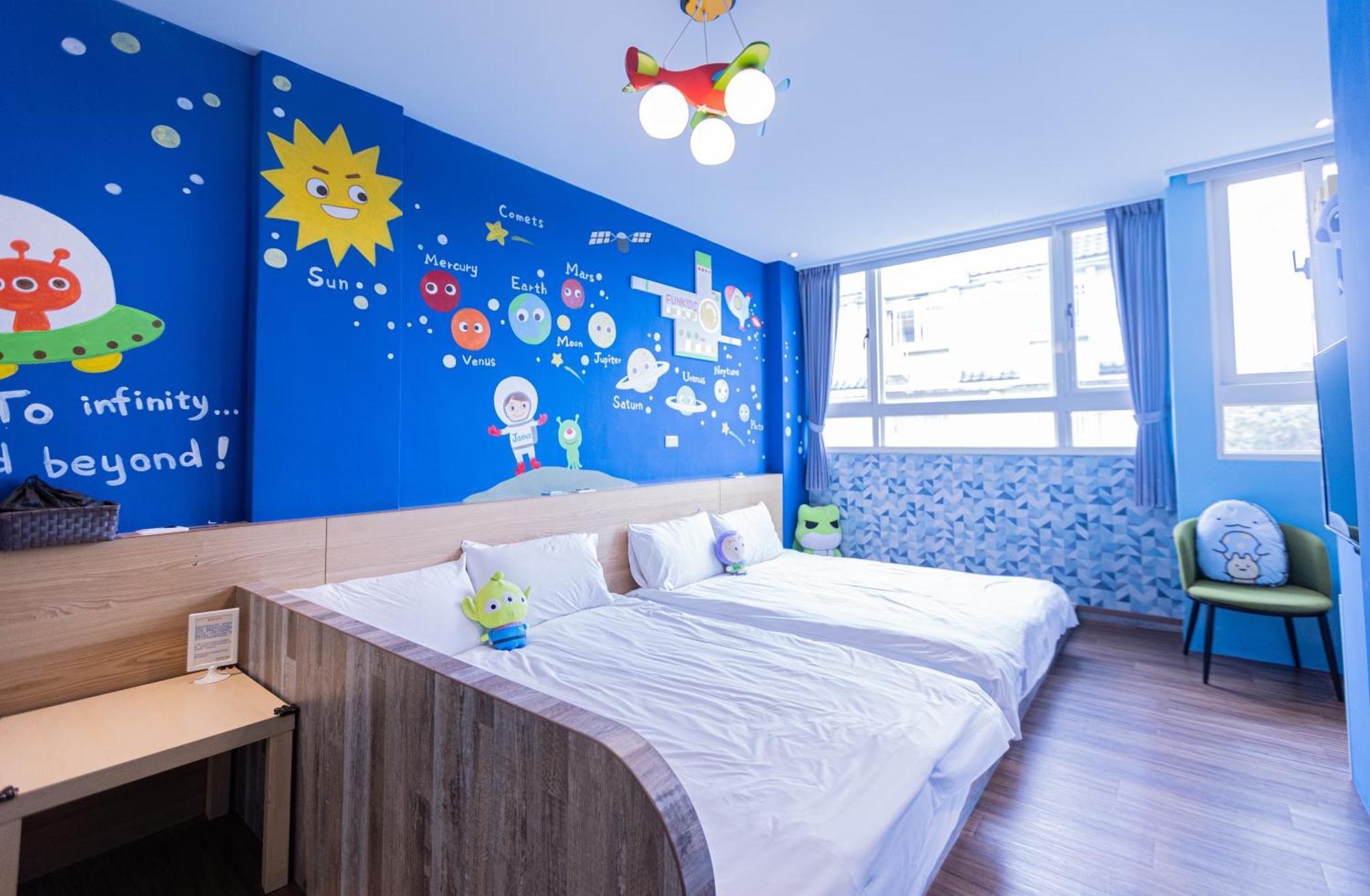 Fun Kids B&B Хуалянь Экстерьер фото